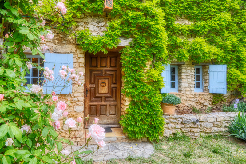 French property for sale in Villars, Vaucluse - €680,000 - photo 12