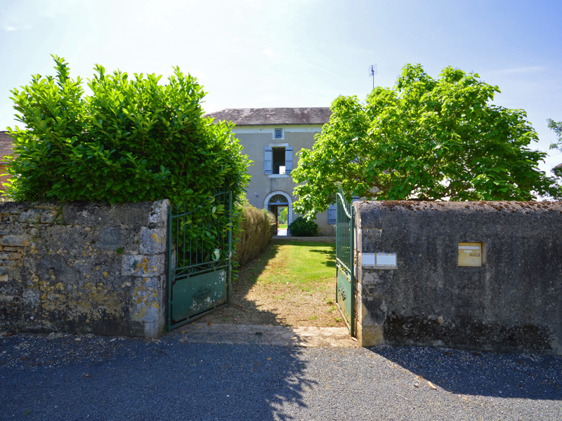 Maison à vendre à Sainte-Eulalie-d'Ans, Dordogne - 255 600 € - photo 1
