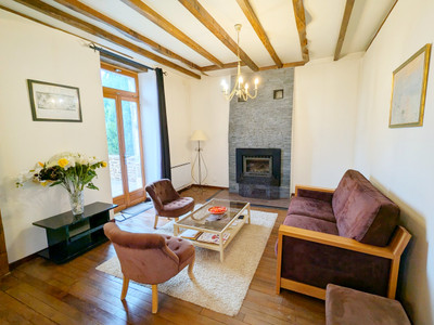 French property for sale in Arnac-Pompadour, Corrèze - €275,000 - photo 2