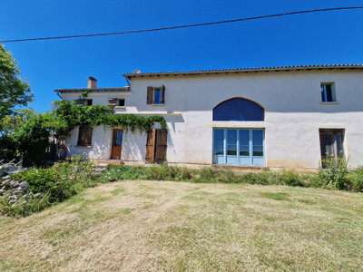 Maison à vendre à Saint-Antoine-sur-l'Isle, Gironde, Aquitaine, avec Leggett Immobilier
