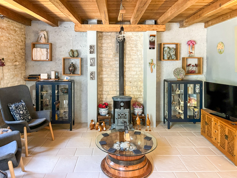 French property for sale in Villiers-le-Roux, Charente - €199,950 - photo 4