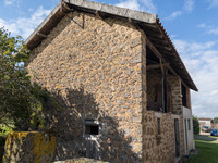 Maison à vendre à Chassenon, Charente - 160.000 € - photo 7