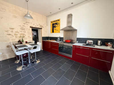 French property for sale in Saint-Romain-la-Virvée, Gironde - €412,340 - photo 2
