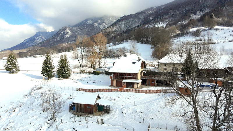 French property for sale in Aillon-le-Vieux, Savoie - €549,000 - photo 1