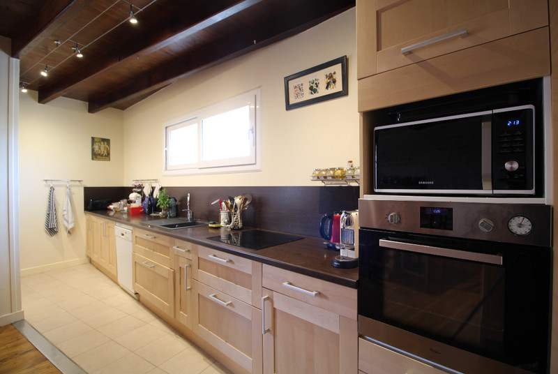 French property for sale in Villiers-Couture, Charente-Maritime - €187,000 - photo 4