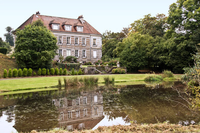 French property for sale in Saint-Pierre-du-Regard, Orne - €840,000 - photo 2