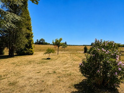French property for sale in Marval, Haute-Vienne - €339,200 - photo 4