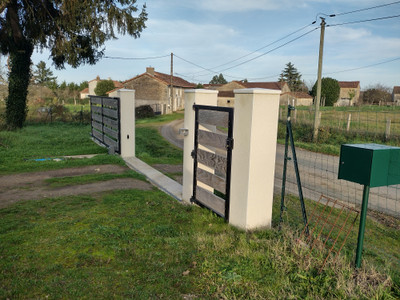 French property for sale in Pindray, Vienne - €172,800 - photo 1