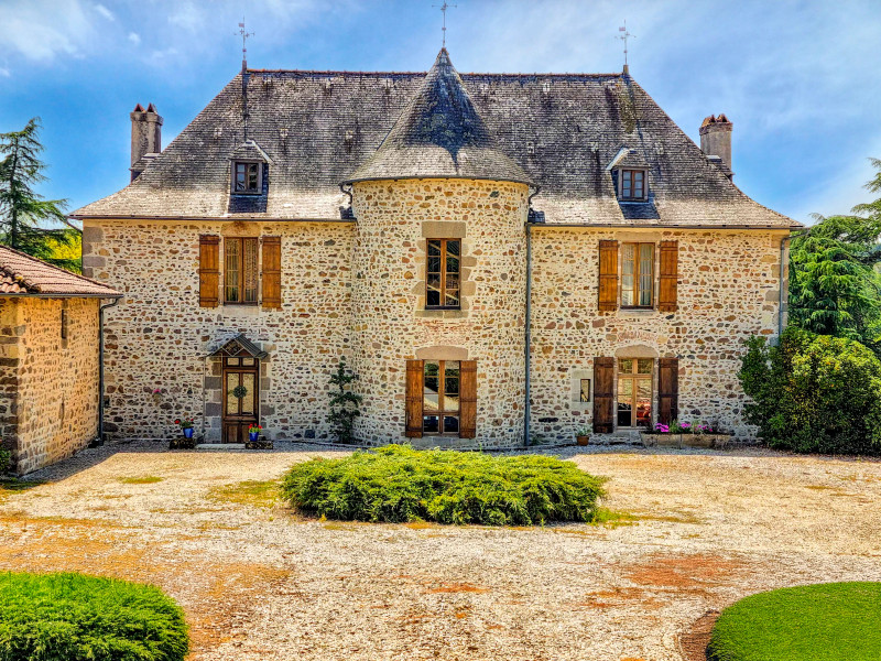French property for sale in Lesterps, Charente - €1,054,700