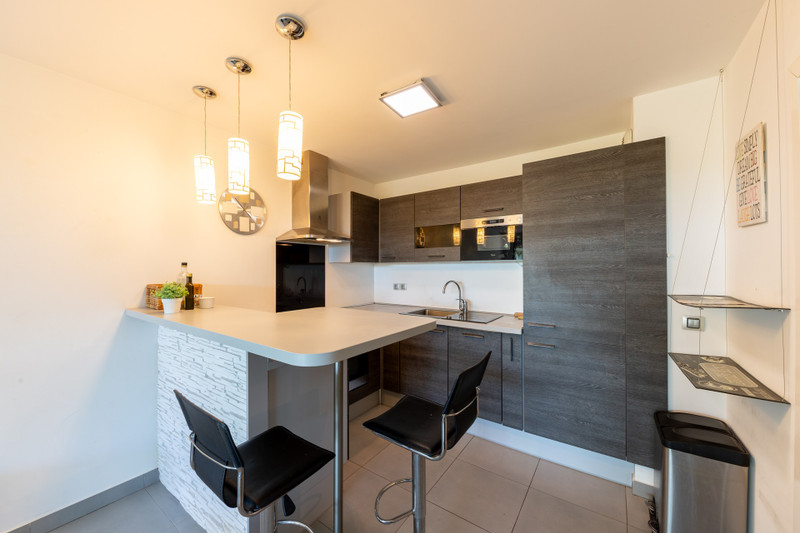 French property for sale in Nice, Alpes-Maritimes - €300,000 - photo 4