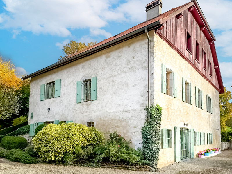 Maison à vendre à Contamine-sur-Arve, Haute-Savoie - 1 890 000 € - photo 1
