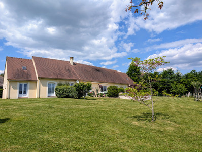 Maison à vendre à Perche en Nocé, Orne, Basse-Normandie, avec Leggett Immobilier