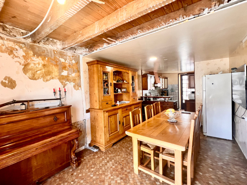 French property for sale in Lizières, Creuse - €222,560 - photo 3