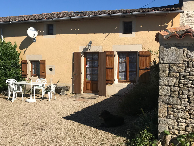 House for sale in Melleran DeuxSèvres Super character house with 3
