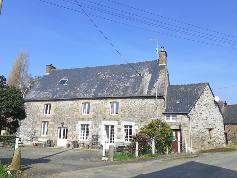 Propriété à vendre à Val-Couesnon, Ille-et-Vilaine - 335 000 €