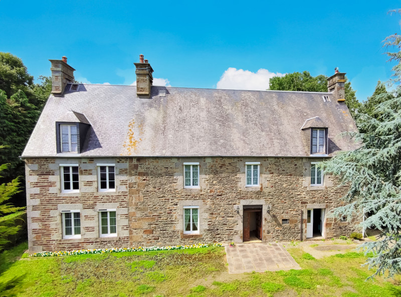 Maison à vendre à Vire Normandie, Calvados - 280.000 € - photo 1