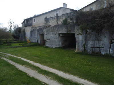 French property for sale in Angoulême, Charente - €1,999,000 - photo 4