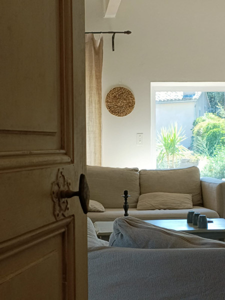 French property for sale in Lacoste, Vaucluse - €1,350,000 - photo 8