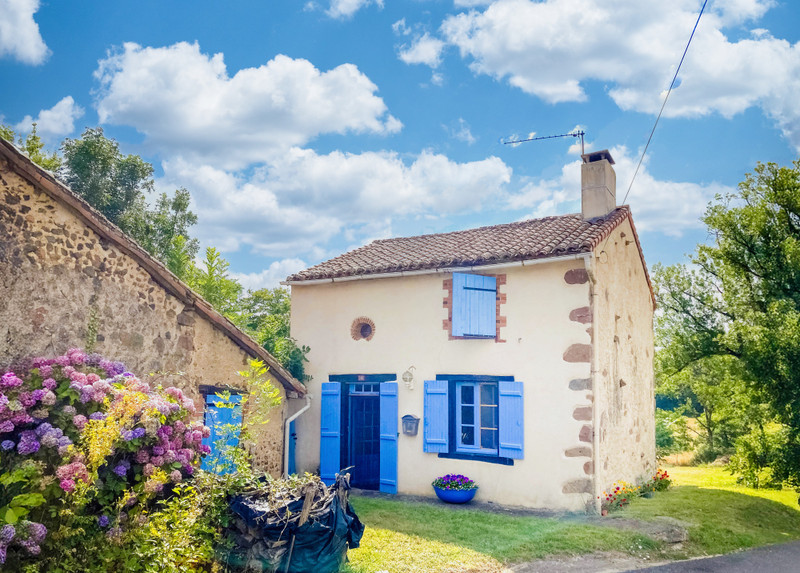 French property for sale in Millac, Vienne - €116,630 - photo 1