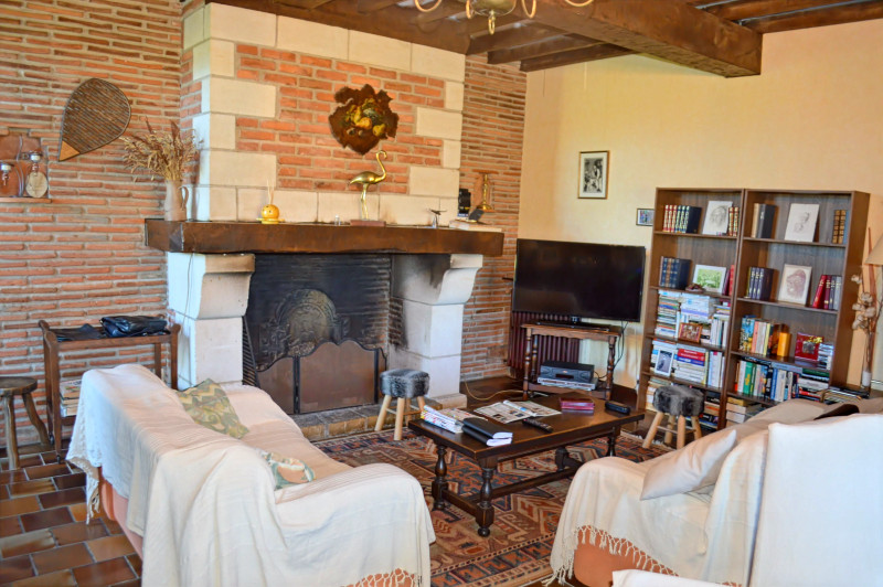 French property for sale in Bias, Lot-et-Garonne - €369,900 - photo 6