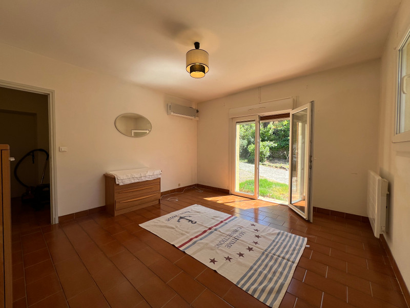 French property for sale in Le Luc, Var - €498,000 - photo 7