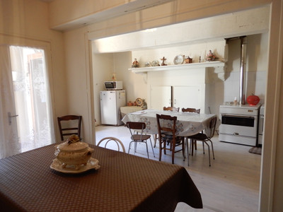 French property for sale in Lésignac-Durand, Charente - €65,600 - photo 4