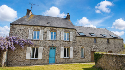 French property for sale in Fontenay-sur-Mer, Manche - €788,900 - photo 3