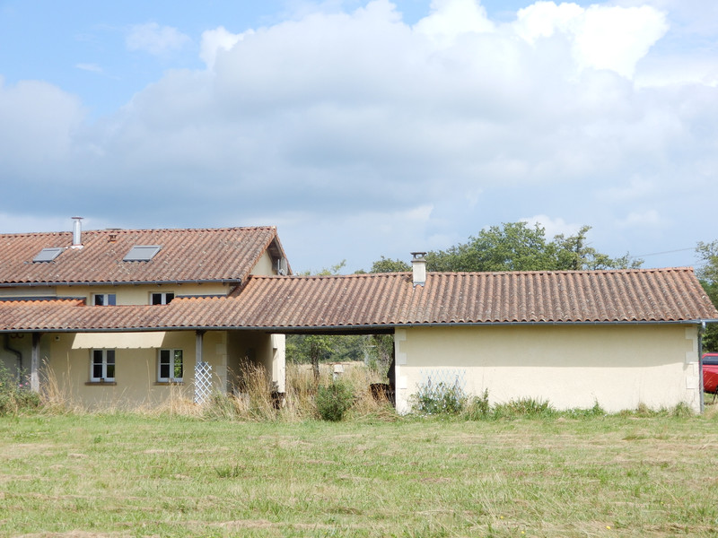 French property for sale in Videix, Haute-Vienne - &#8364;183,600 - photo 2