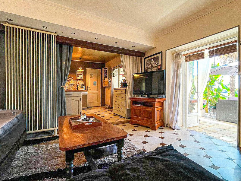 French property for sale in Thenon, Dordogne - €395,000 - photo 10