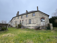 Maison à vendre à Loc-Eguiner-Saint-Thégonnec, Finistère - 172.800 € - photo 4