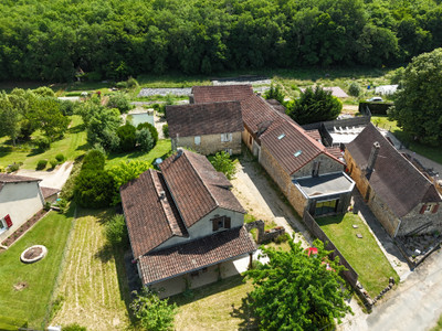 Maison à vendre à Saint-Léon-sur-Vézère, Dordogne, Aquitaine, avec Leggett Immobilier
