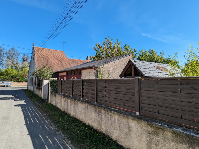 French property for sale in Lignières, Cher - €71,600 - photo 2