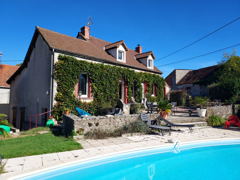 French property for sale in Échassières, Allier - €349,800 - photo 1