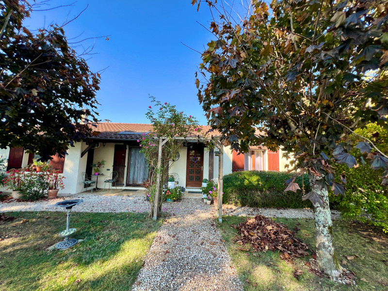 French property for sale in Eymet, Dordogne - €360,000 - photo 2