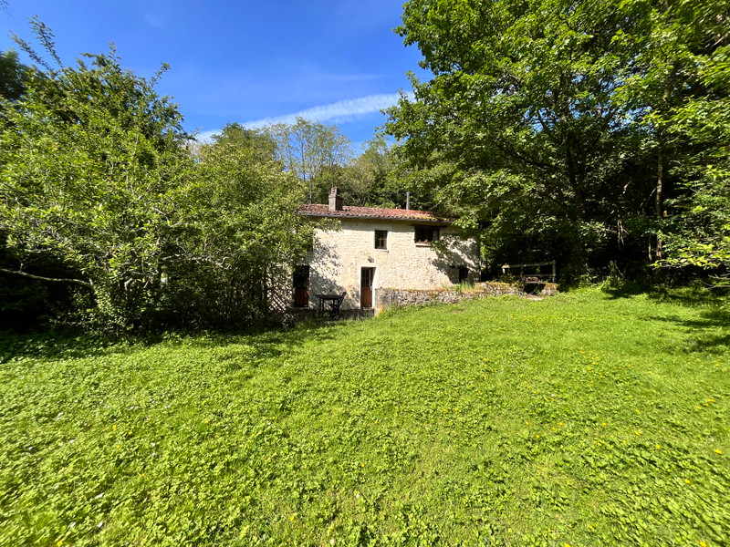 French property for sale in Jonzac, Charente-Maritime - €420,000 - photo 2