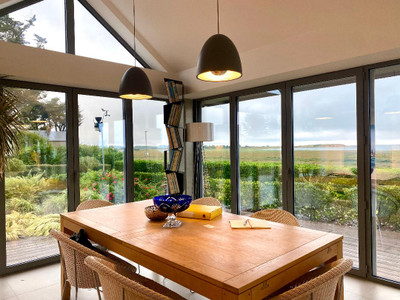 Splendid contemporary house, overlooking the sea in a picturesque village