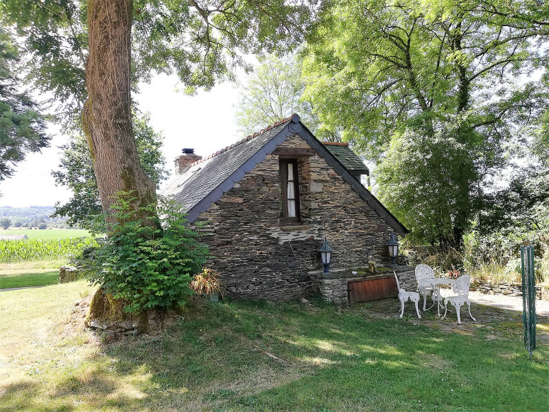 House in Spézet Finistère A 3bedroom property with 1bedroom gite