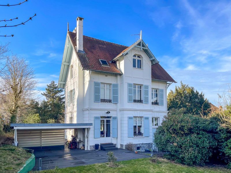 house for sale in Paris-Ile-de-France