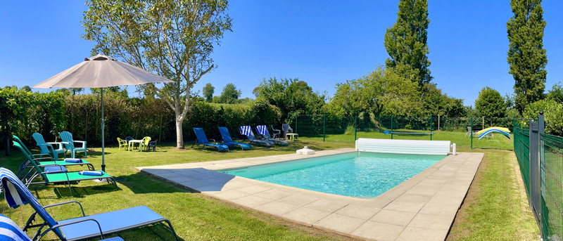 French property for sale in Saint-Denis-de-Gastines, Mayenne - €475,000 - photo 1