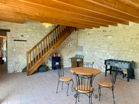Maison à vendre à Avy, Charente-Maritime - 198 000 € - photo 3