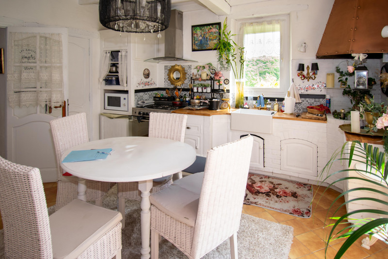 French property for sale in Briatexte, Tarn - €556,000 - photo 4