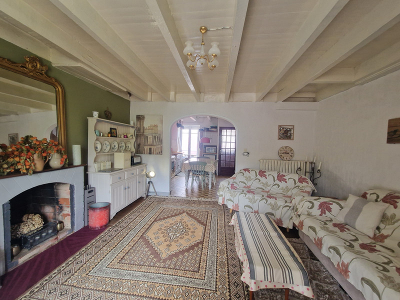 French property for sale in Callac, Côtes-d'Armor - photo 2