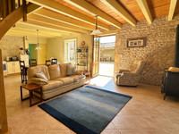 Maison à vendre à Beauvais-sur-Matha, Charente-Maritime - 125.000 € - photo 4