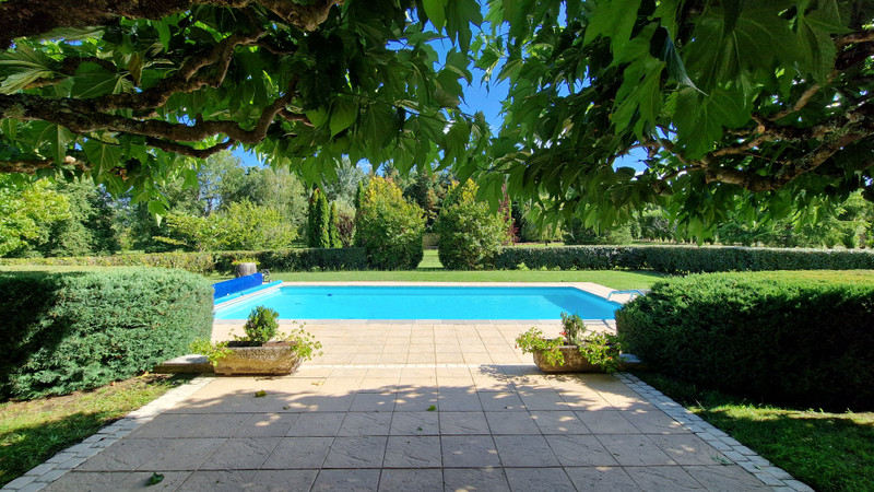 French property for sale in Saint-Christophe-de-Double, Gironde - €599,999 - photo 12