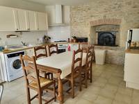 Maison à vendre à Messé, Deux-Sèvres - 179.950 € - photo 4