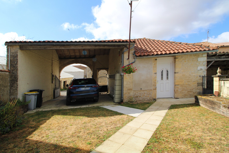 French property for sale in Villiers-Couture, Charente-Maritime - €279,000 - photo 12