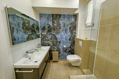 French property for sale in Nice, Alpes-Maritimes - €1,195,000 - photo 8