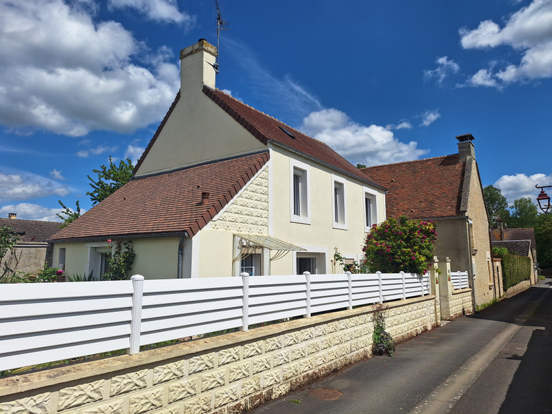 French property for sale in Vendeuvre, Calvados - €125,000 - photo 0