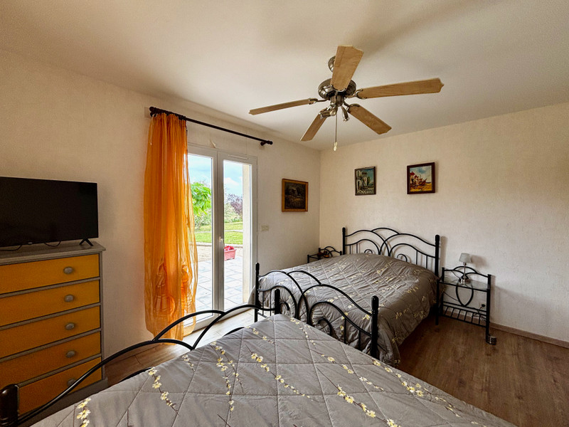 French property for sale in Saint-Jean-de-Maruéjols-et-Avéjan, Gard - €373,000 - photo 4