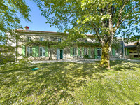 Propriété à vendre à Bresdon, Charente-Maritime - 395 000 € - photo n°1